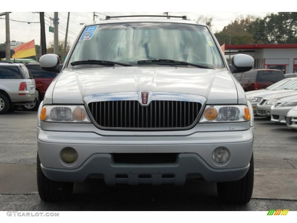 2000 Navigator  - Silver Metallic / Medium Graphite photo #9
