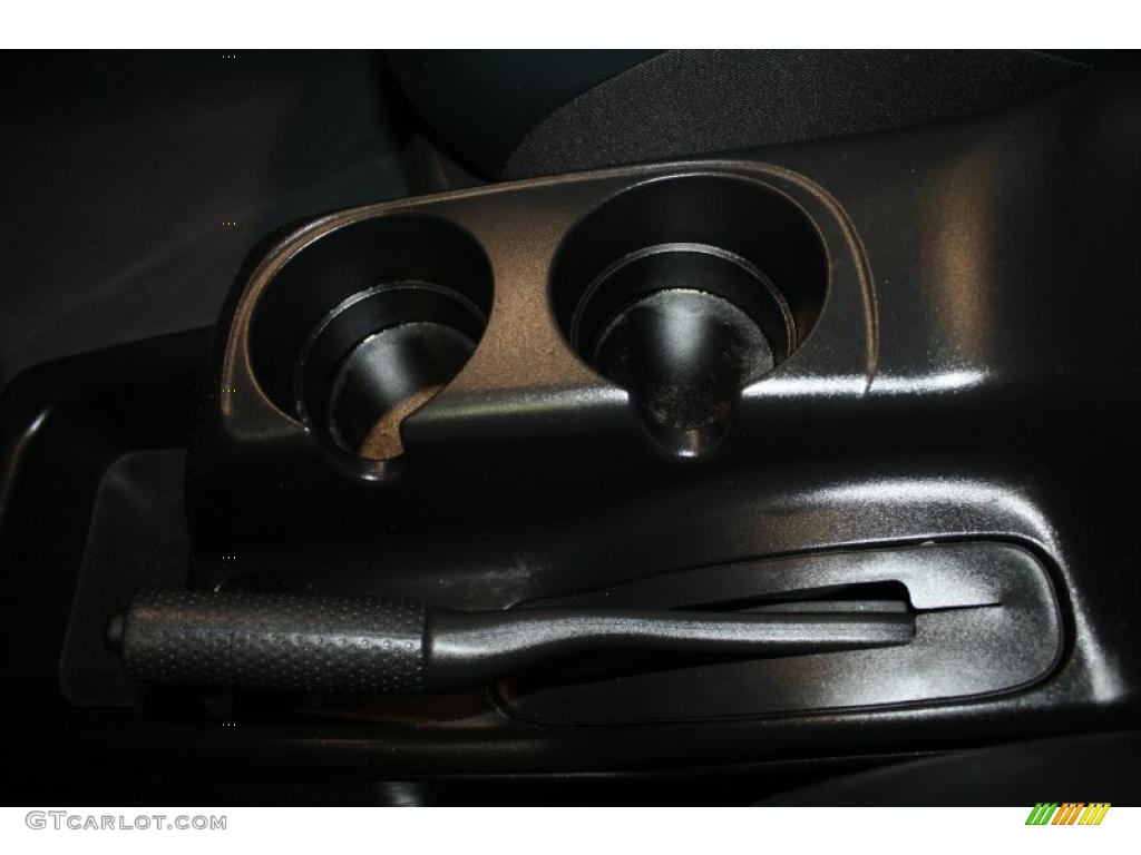 2004 Escape Limited 4WD - Dark Shadow Grey Metallic / Ebony Black photo #17