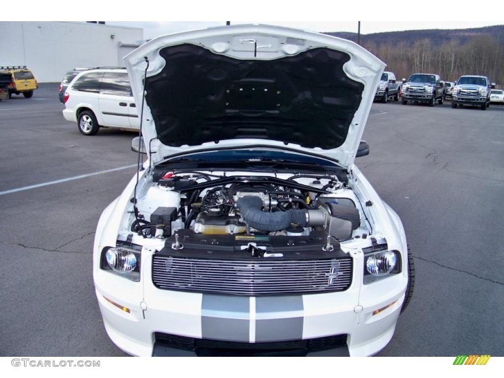 2007 Mustang Shelby GT Coupe - Performance White / Dark Charcoal photo #26