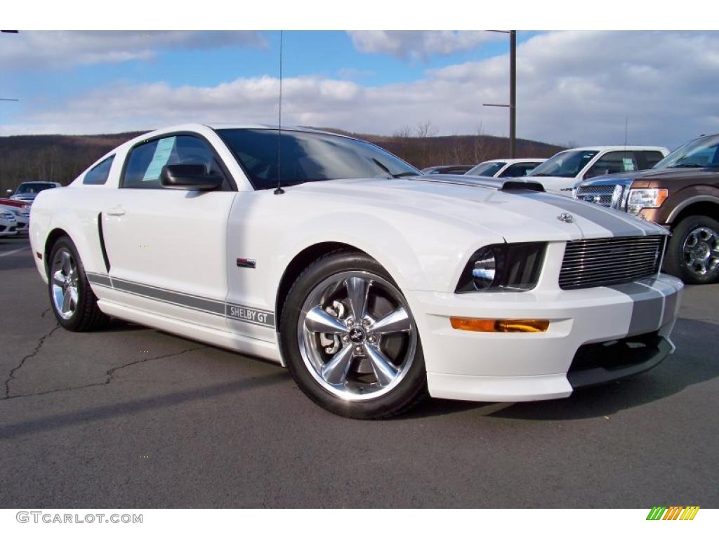2007 Mustang Shelby GT Coupe - Performance White / Dark Charcoal photo #31