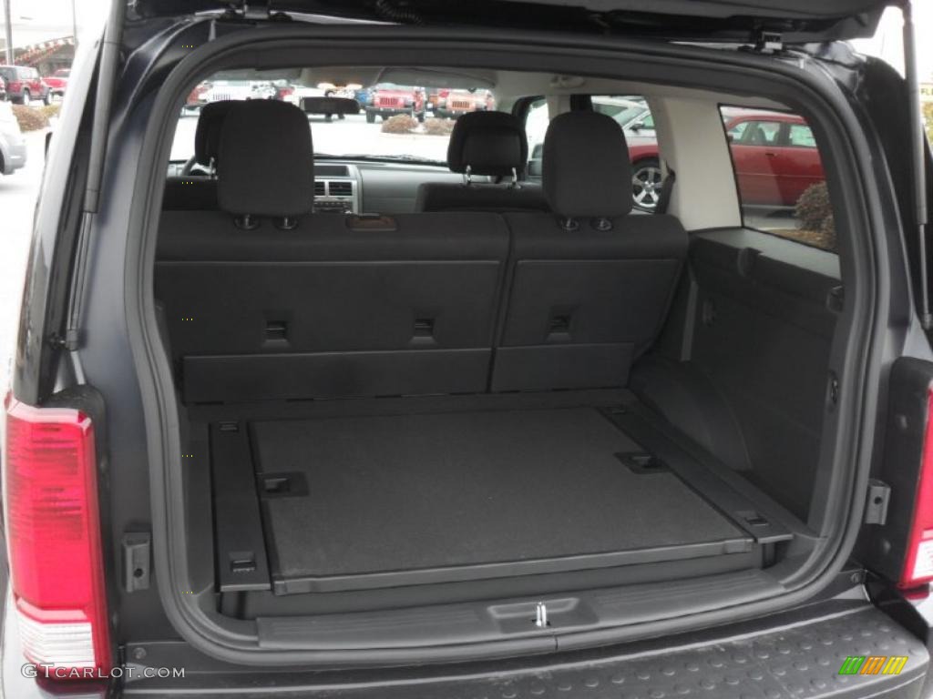 2011 Dodge Nitro Heat 4x4 Trunk Photo #42485049