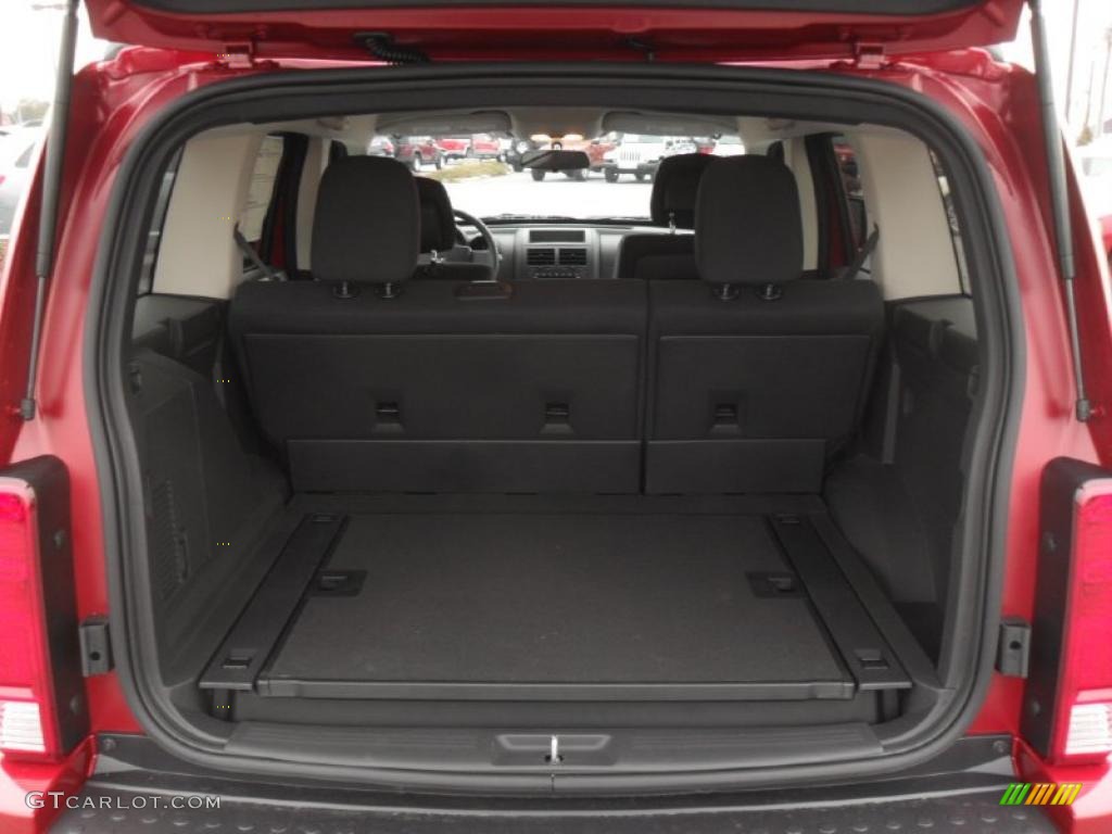 2011 Dodge Nitro Heat Trunk Photo #42485869