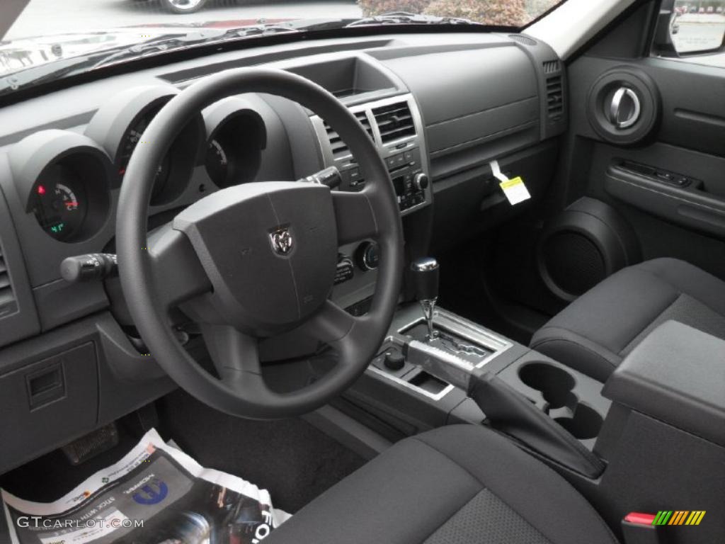 Dark Slate Gray Interior 2011 Dodge Nitro Heat 4x4 Photo #42486397