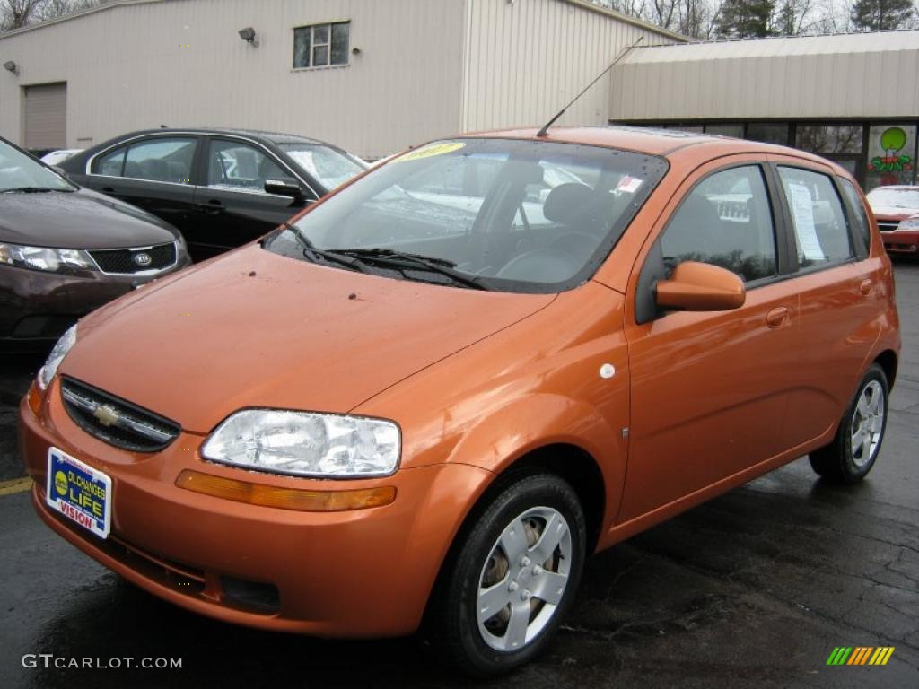2007 Aveo 5 LS Hatchback - Spicy Orange / Charcoal Black photo #1