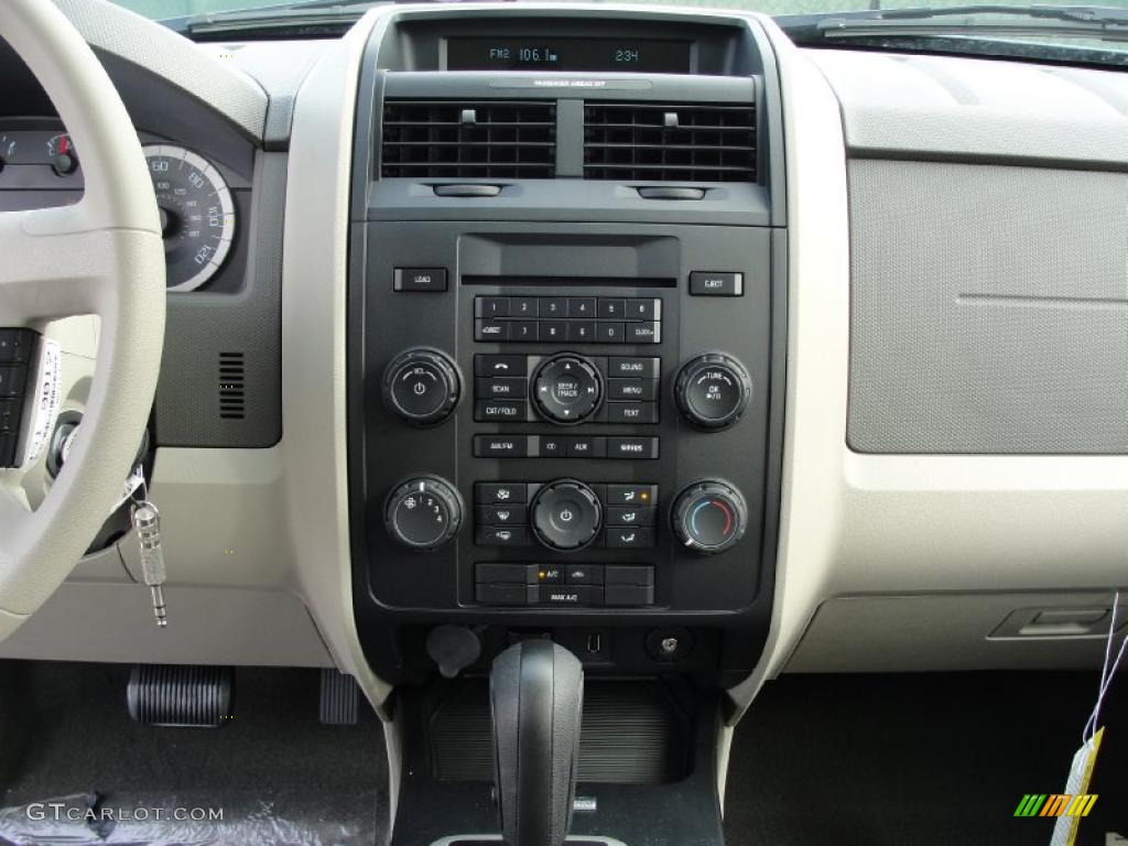 2011 Ford Escape XLS Controls Photo #42497794