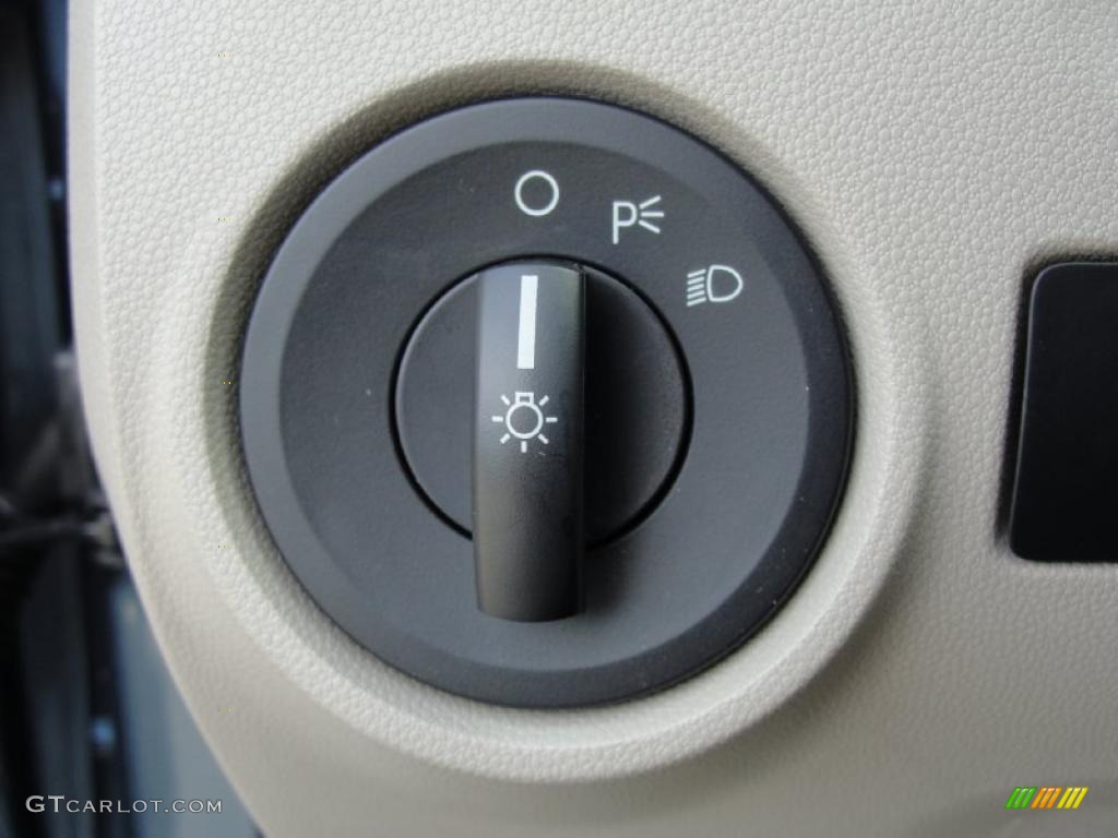 2011 Ford Escape XLS Controls Photo #42497982