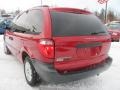 2007 Inferno Red Crystal Pearl Dodge Caravan SE  photo #17