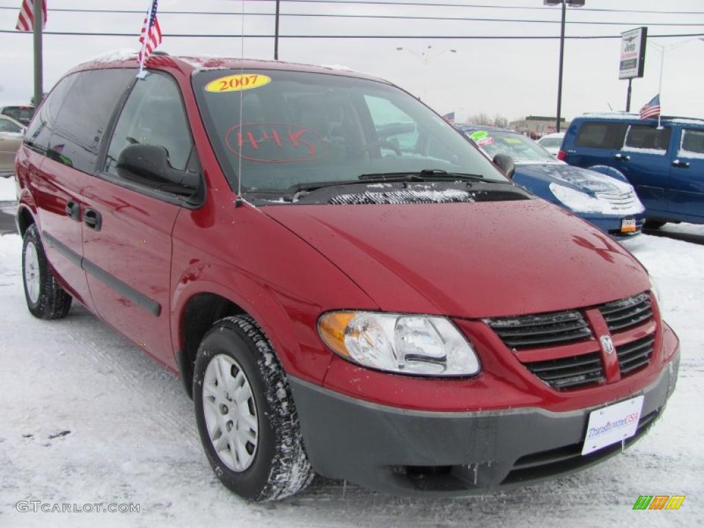 Inferno Red Crystal Pearl 2007 Dodge Caravan SE Exterior Photo #42500158