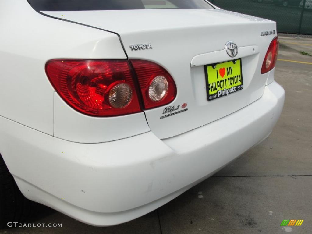 2005 Corolla CE - Super White / Light Gray photo #20