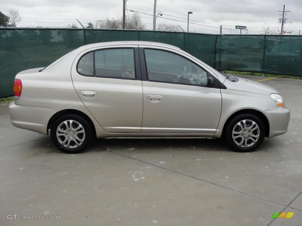 2003 ECHO Sedan - Silver Streak Mica / Shadow Gray photo #2