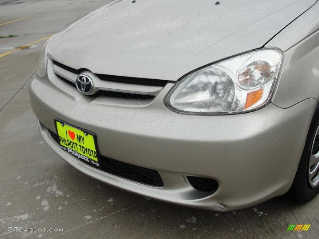 2003 ECHO Sedan - Silver Streak Mica / Shadow Gray photo #11