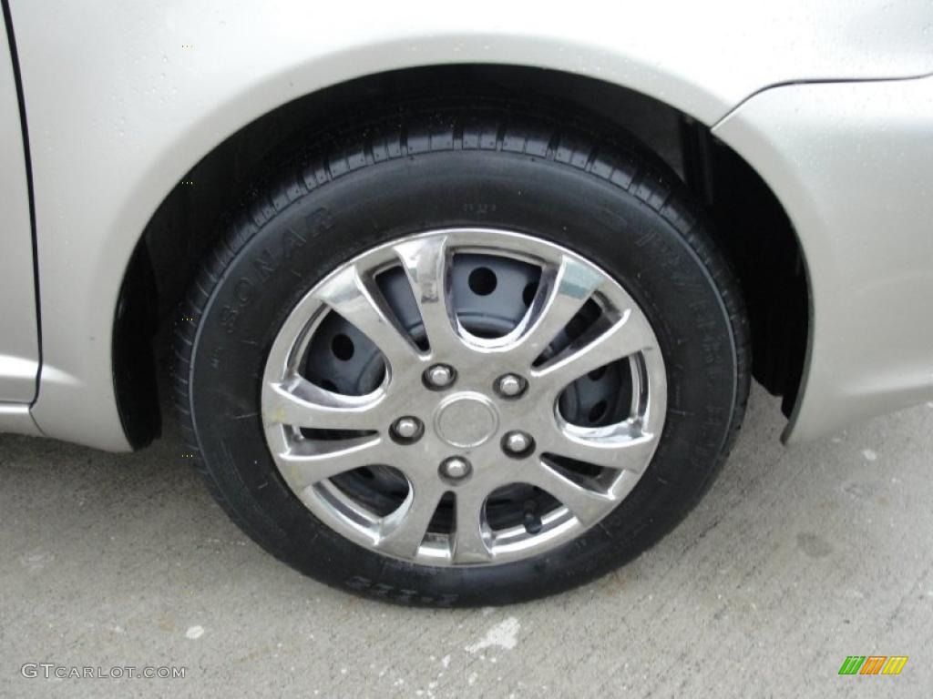 2003 ECHO Sedan - Silver Streak Mica / Shadow Gray photo #15