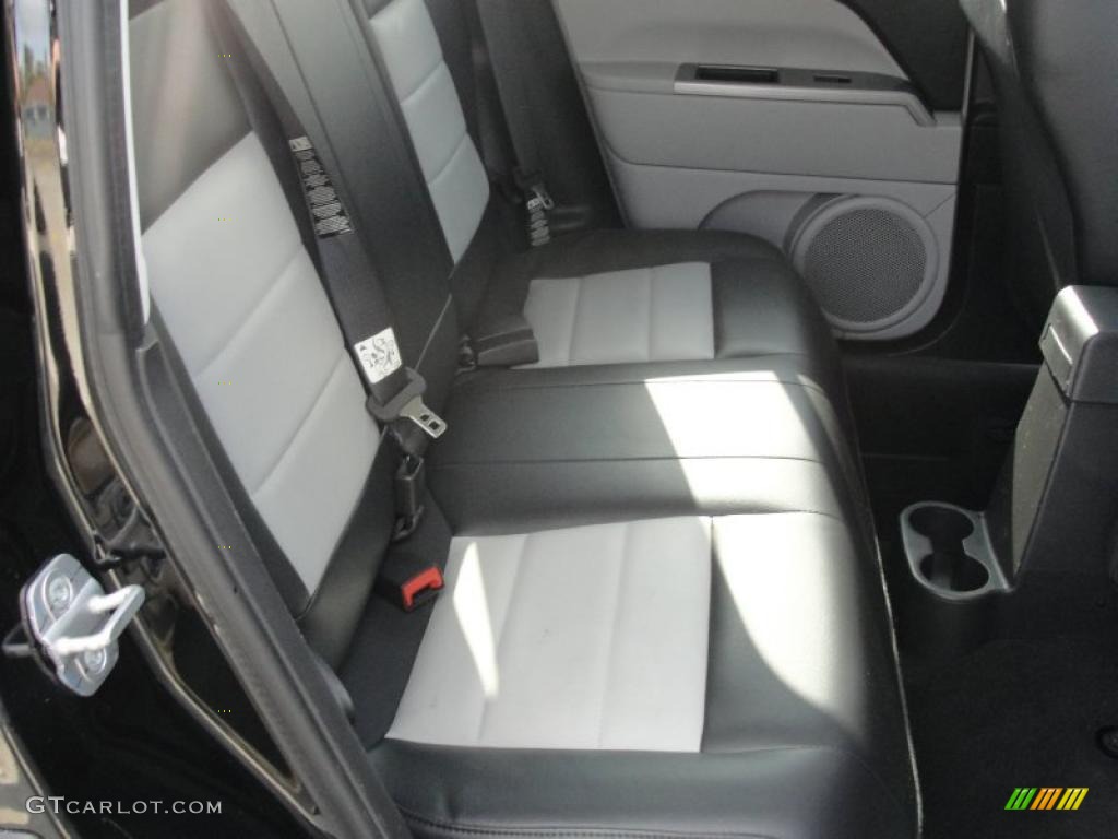 Pastel Slate Gray Interior 2007 Jeep Patriot Limited Photo #42505423