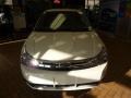 White Suede - Focus SE Sedan Photo No. 6
