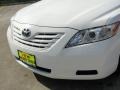 Super White - Camry LE Photo No. 11