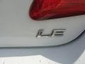 Super White - Camry LE Photo No. 20