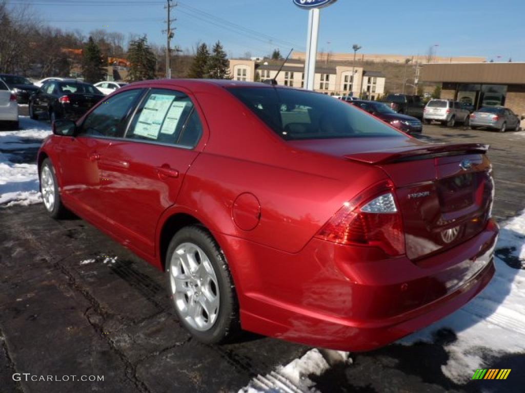 2011 Fusion SE - Red Candy Metallic / Charcoal Black photo #4