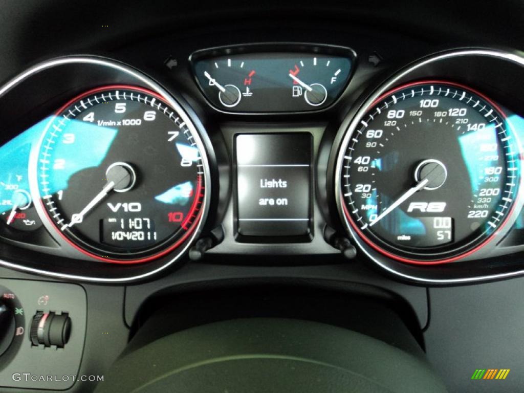 2011 Audi R8 Spyder 5.2 FSI quattro Gauges Photo #42511511