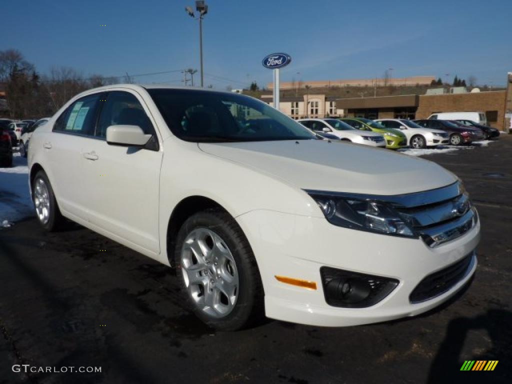 2011 Fusion SE V6 - White Suede / Medium Light Stone photo #1