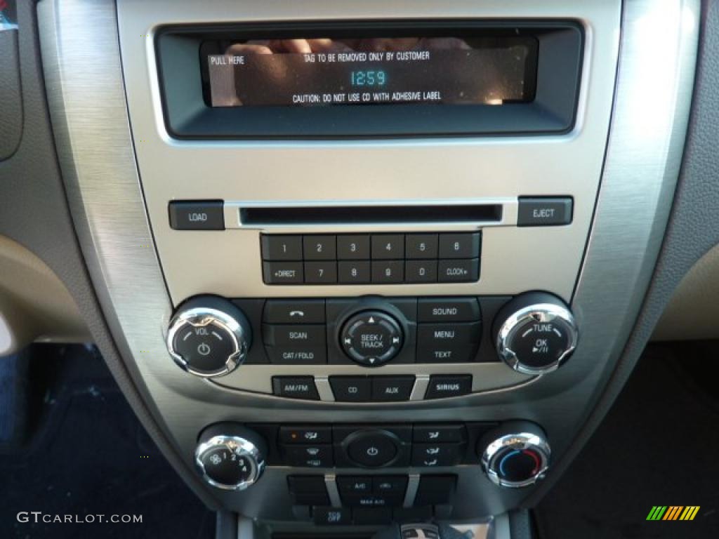 2011 Ford Fusion SE V6 Controls Photo #42511835