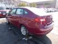 Bright Magenta Metallic - Fiesta SE Sedan Photo No. 4
