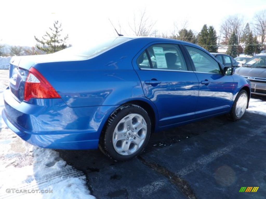 2011 Fusion SE - Blue Flame Metallic / Charcoal Black photo #2