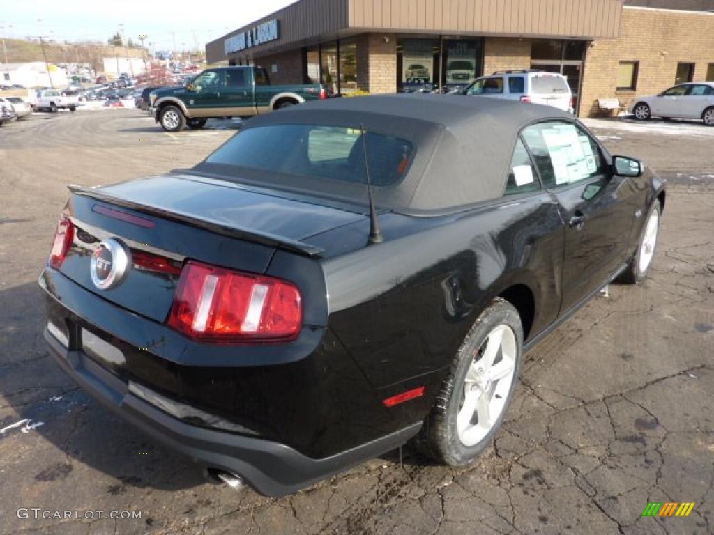 2011 Mustang GT Convertible - Ebony Black / Charcoal Black photo #2