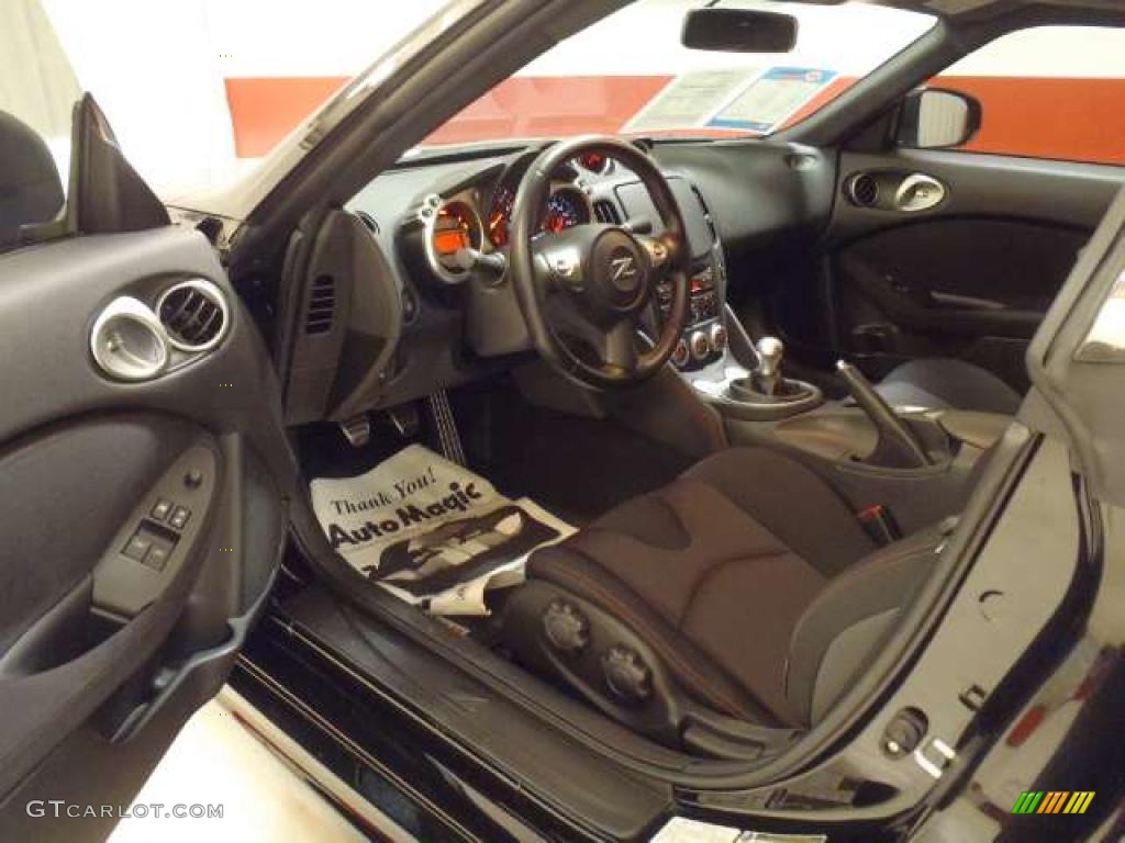 Black Cloth Interior 2009 Nissan 370Z NISMO Coupe Photo #42519701