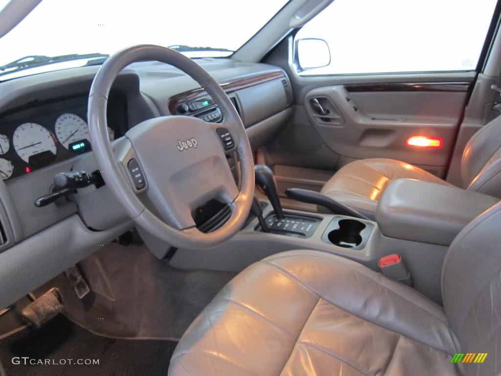 2002 Grand Cherokee Limited 4x4 - Inferno Red Tinted Pearlcoat / Dark Slate Gray/Light Slate Gray photo #33