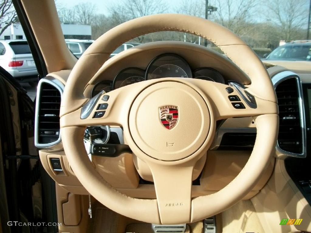 2011 Porsche Cayenne S Hybrid Luxor Beige Steering Wheel Photo #42527689