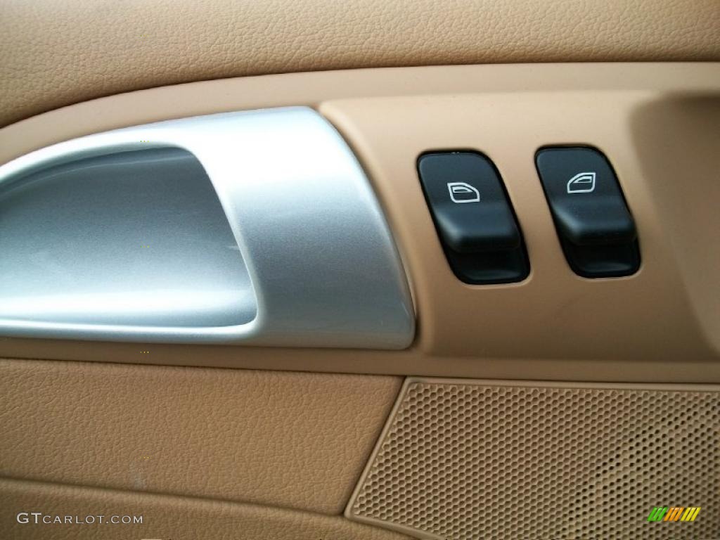 2011 Porsche Boxster Standard Boxster Model Controls Photo #42528173