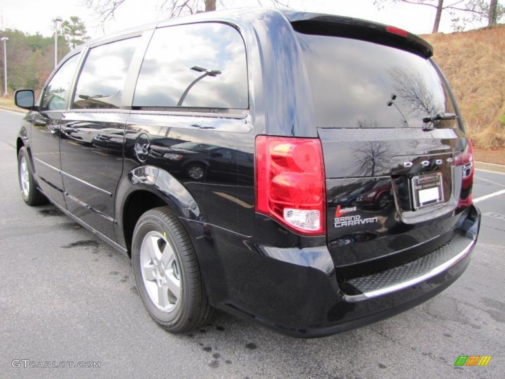 2011 Grand Caravan Mainstreet - Blackberry Pearl / Black/Light Graystone photo #2