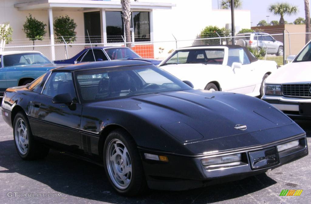 1990 Corvette Coupe - Black / Black photo #2