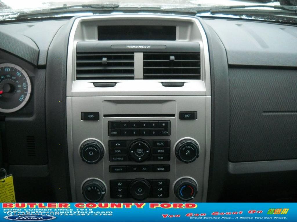 2011 Escape XLT 4WD - Sterling Grey Metallic / Charcoal Black photo #22