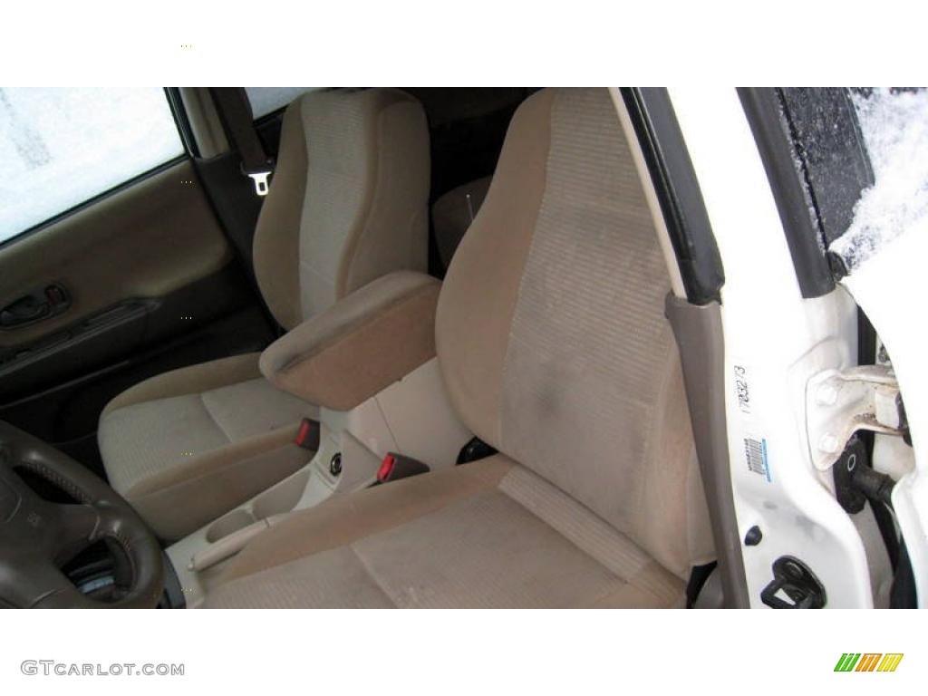 2003 Montero Sport XLS 4x4 - Summit White / Tan photo #10
