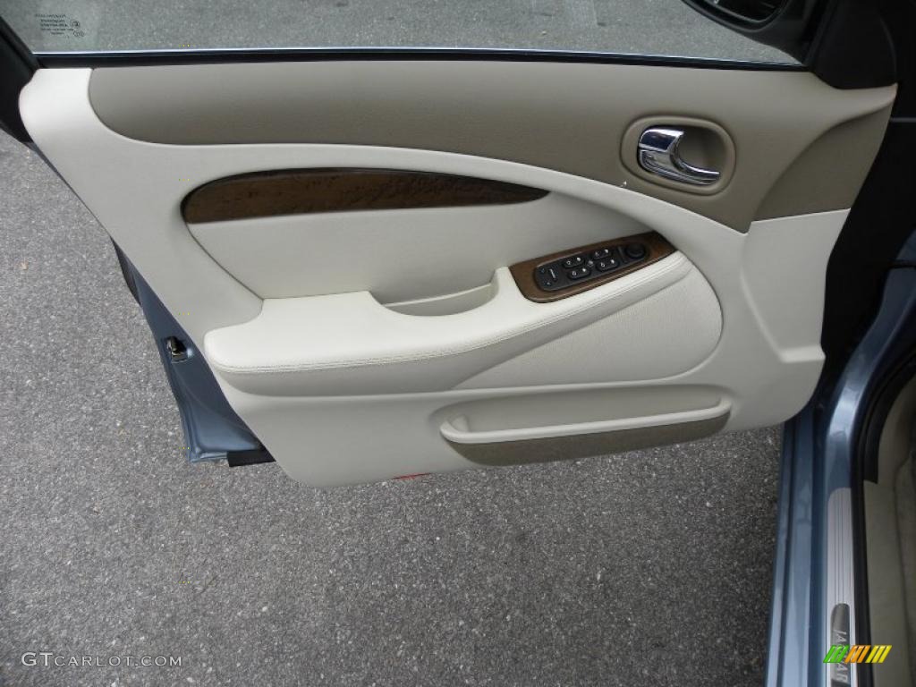 2004 Jaguar S-Type 3.0 Ivory Door Panel Photo #42542505