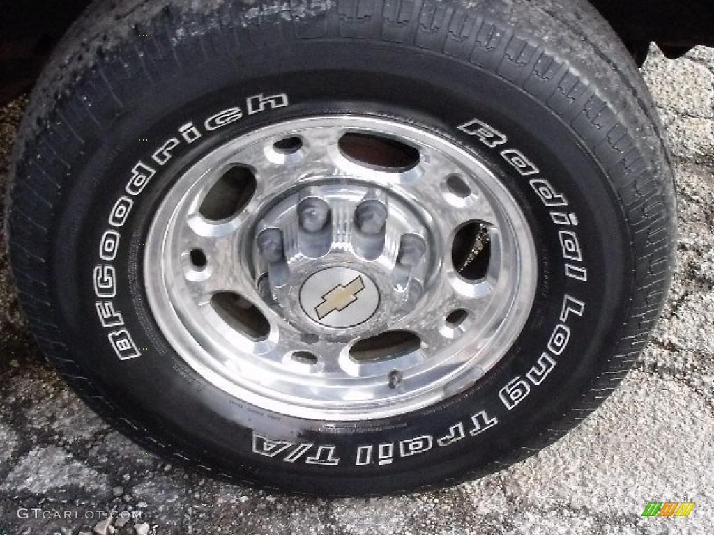 2001 Chevrolet Suburban 2500 LT 4x4 Wheel Photo #42543253
