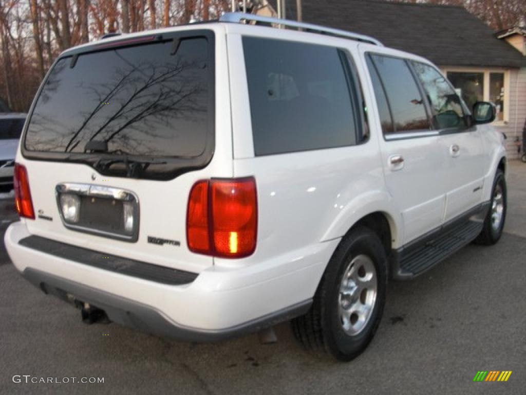 2000 Navigator 4x4 - Oxford White / Medium Parchment photo #6