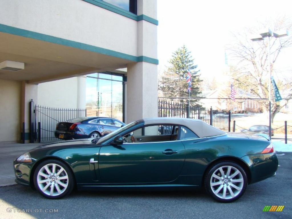 2007 XK XK8 Convertible - Jaguar Racing Green Metallic / Caramel photo #7