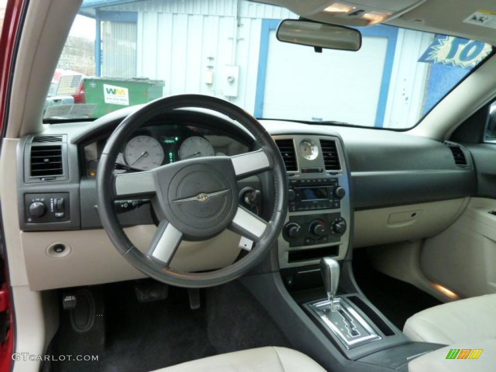 Dark Slate Gray/Light Graystone Interior 2007 Chrysler 300 Touring AWD Photo #42556081