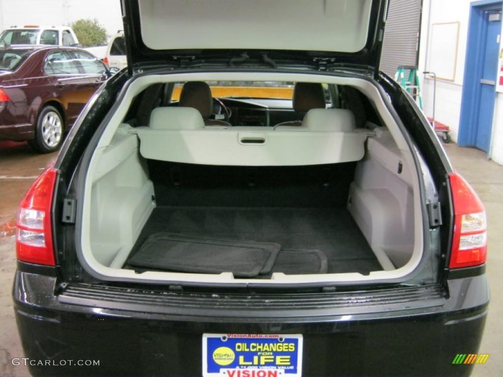 2005 Dodge Magnum R/T Trunk Photo #42556305