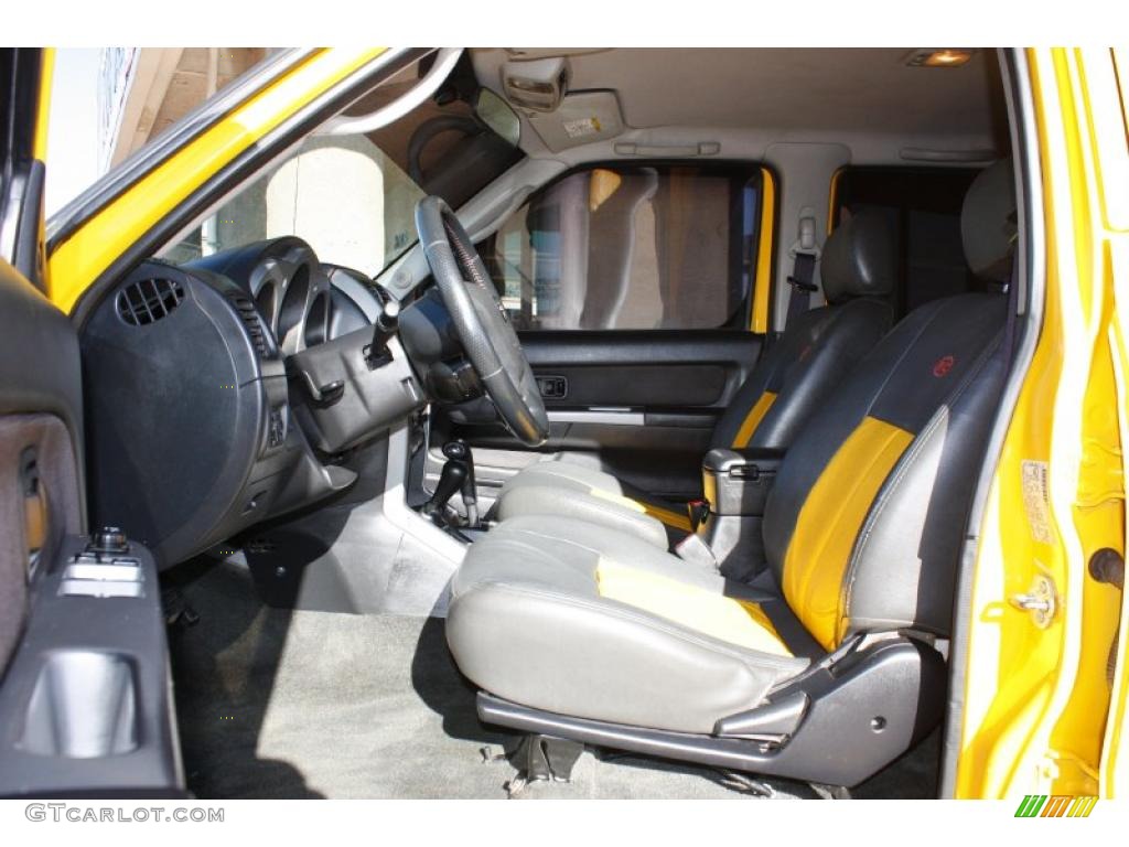 Charcoal Interior 2002 Nissan Frontier SC Crew Cab 4x4 Photo #42560117