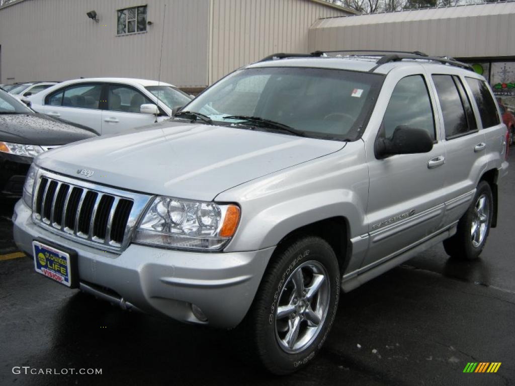 2004 Grand Cherokee Overland 4x4 - Bright Silver Metallic / Dark Slate Gray photo #1