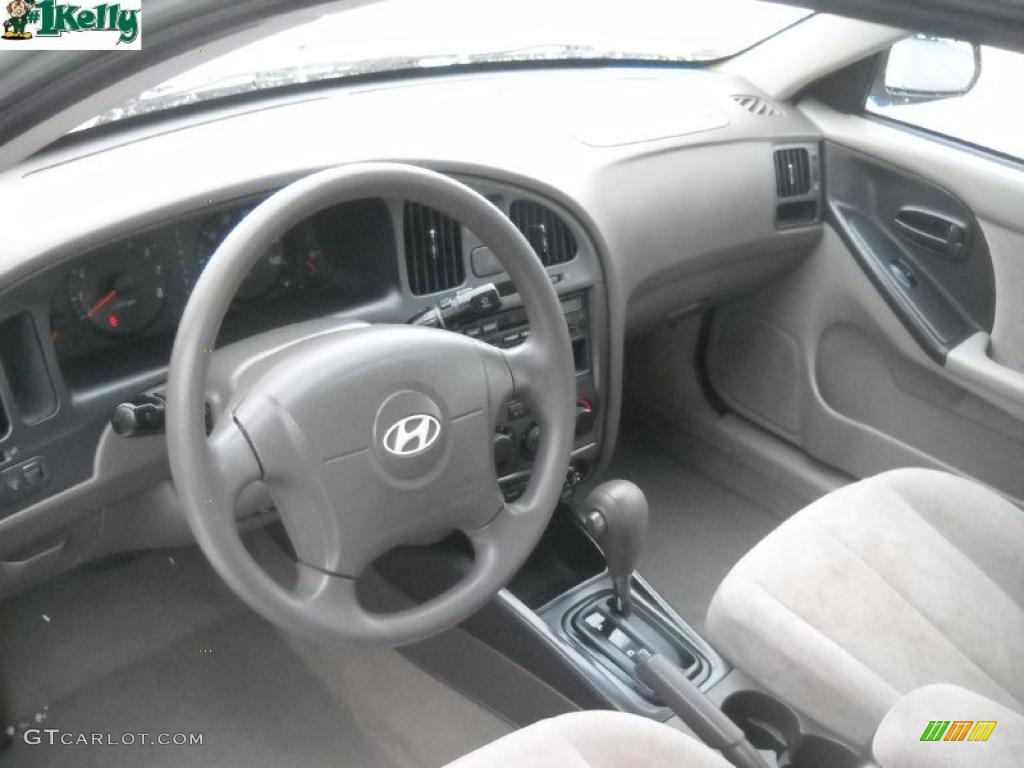 2004 Elantra GLS Sedan - Sea Shell Green / Beige photo #9