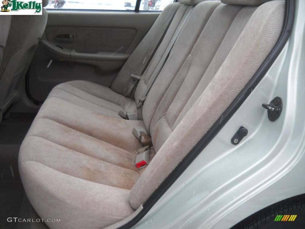 2004 Elantra GLS Sedan - Sea Shell Green / Beige photo #14