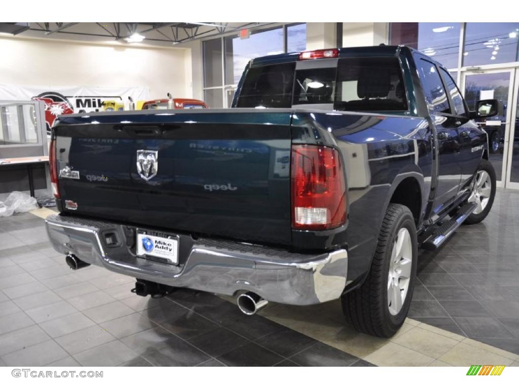 2011 Ram 1500 Big Horn Crew Cab - Hunter Green Pearl / Dark Slate Gray/Medium Graystone photo #6