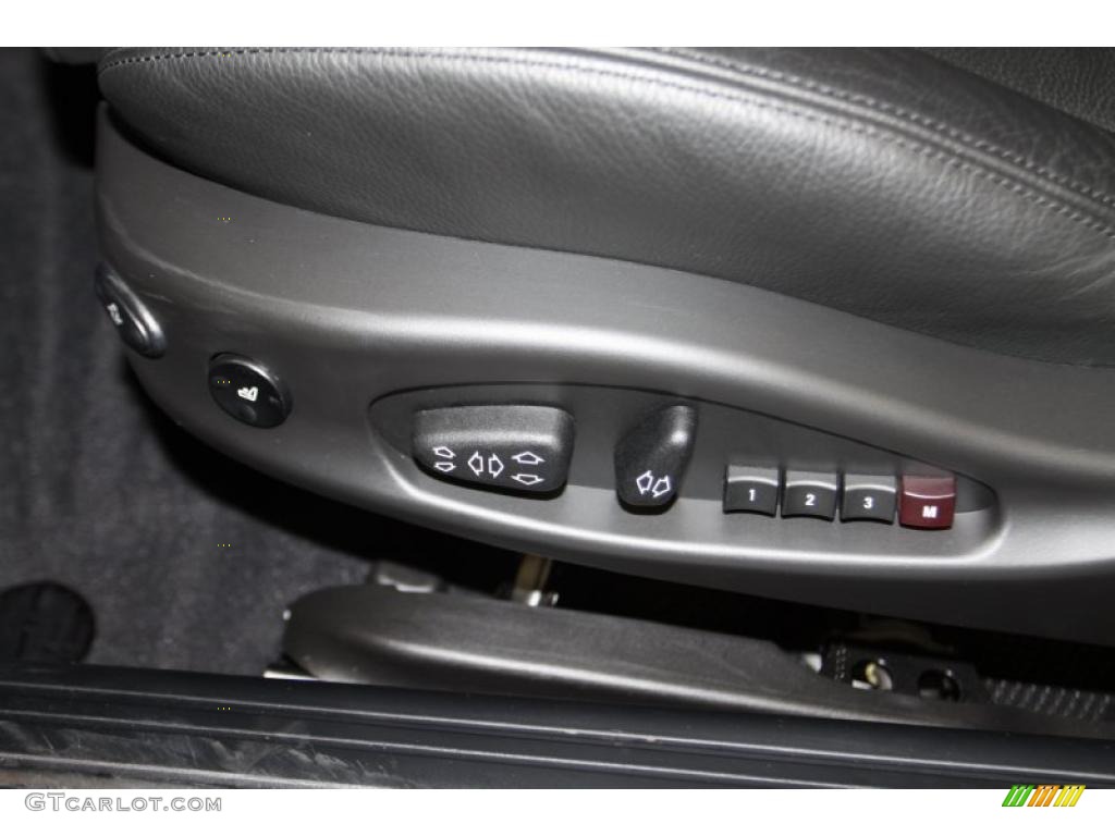2009 BMW M6 Coupe Controls Photo #42569534