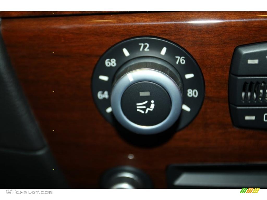 2009 BMW M6 Coupe Controls Photo #42569640