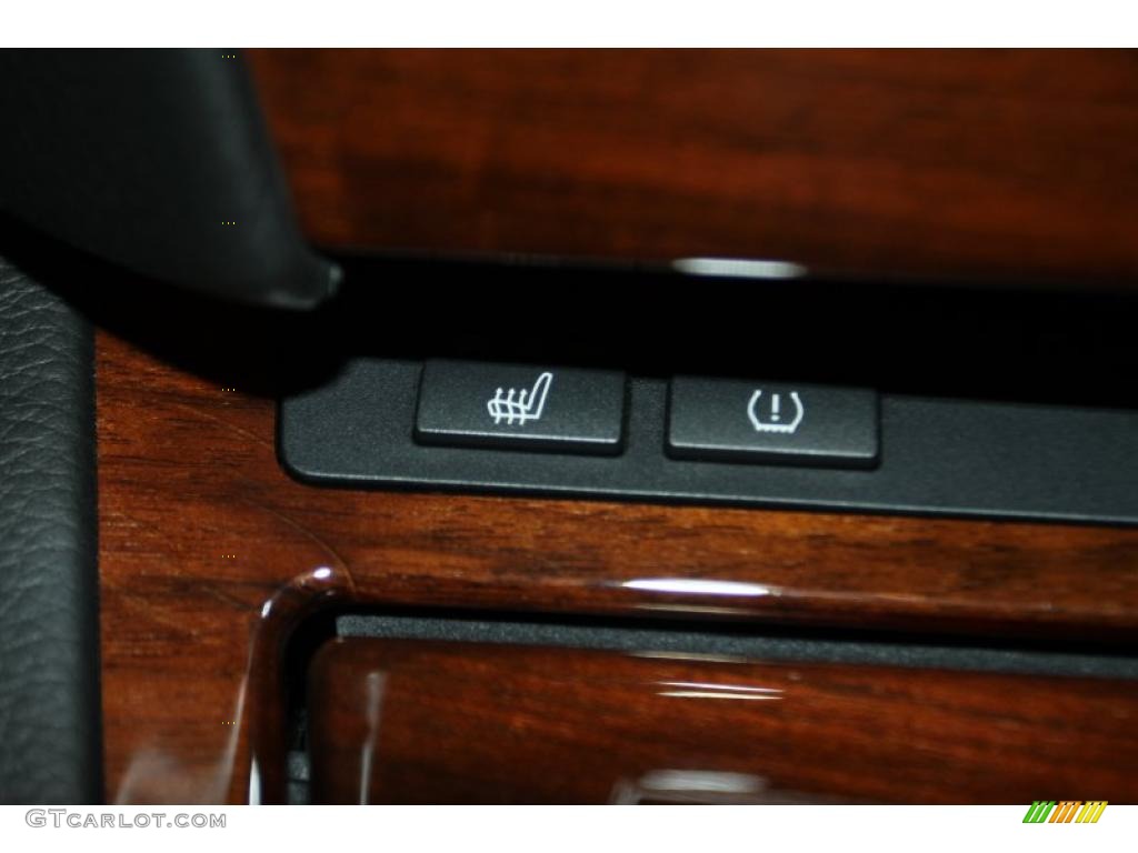 2009 BMW M6 Coupe Controls Photo #42569730