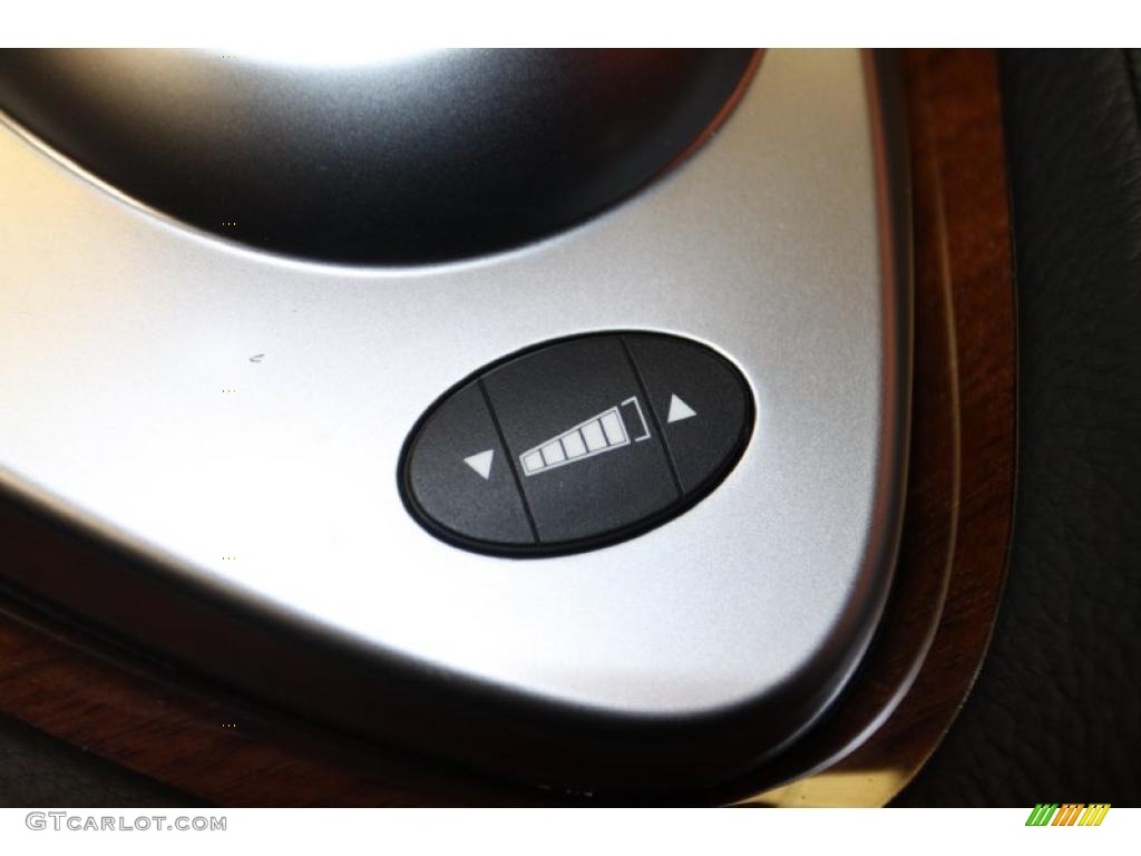 2009 BMW M6 Coupe Controls Photo #42569782